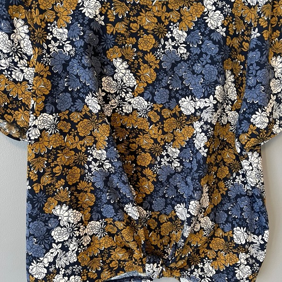 Ann Taylor Floral Blouse - Picture 2 of 3